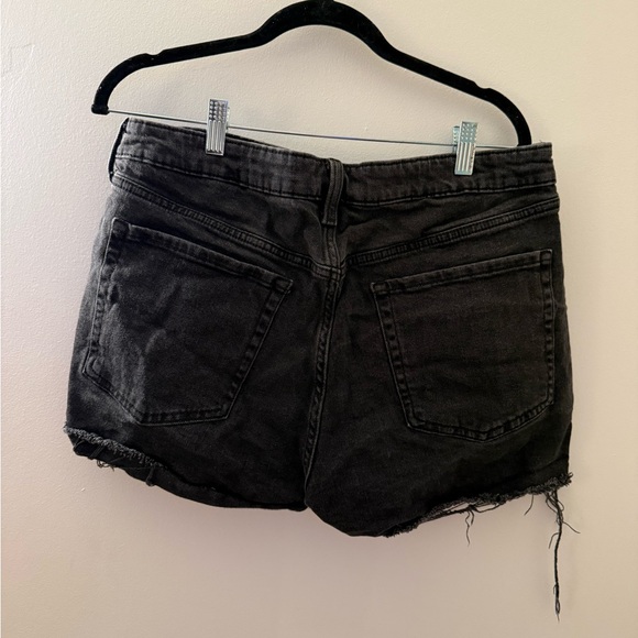Old Navy Black Distressed Jean Shorts - Picture 3 of 3